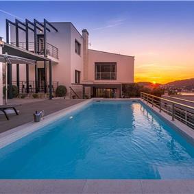 4 bedroom villa with pool and sea views near Dubrovnik sleeps 8